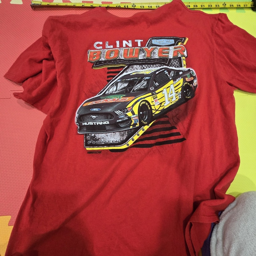 Clint Bowyer #14 NASCAR‎ Stewart-Haas Racing T-Shirt - Red - Men's XL - Ford...